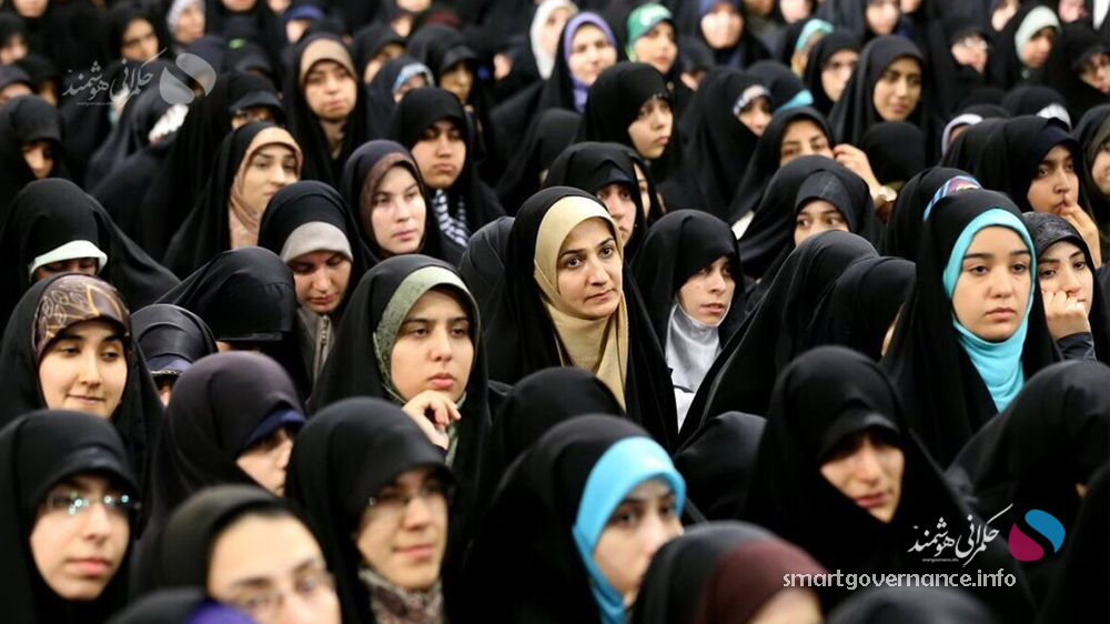 نگاهی به چالش‌ها و فرصت‌های حکمرانی هوشمند در حوزه زنان