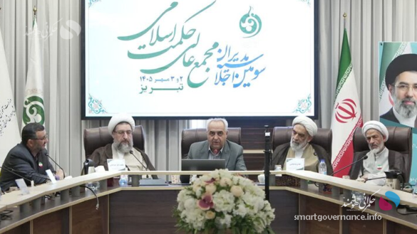 جلسه8 1 - حکمت برای حکمرانی؛ تأکید بر پیوند فلسفه و تصمیم‌گیری عقلانی - حکمرانی هوشمند عضو شورای عالی حوزه‌های علمیه با تأکید بر ضرورت گسترش حکمت اسلامی در عرصه بین‌المللی، دیپلماسی علمی را مسیری برای معرفی و تبیین مبانی فلسفه اسلامی و تقویت این گفتمان در سطح جهانی دانست.