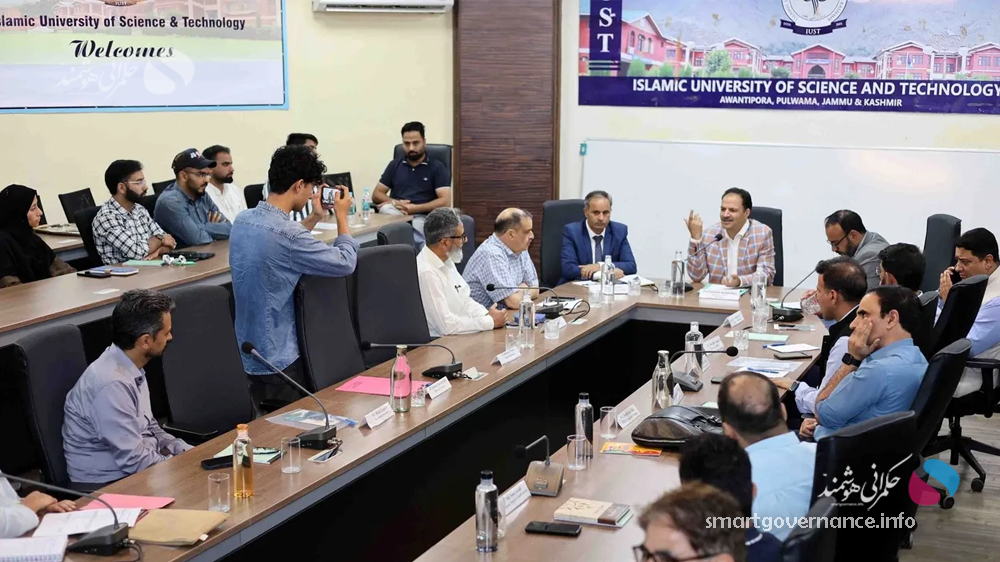 از حکمرانی خوب تا حکمرانی هوشمند در دانشگاه علوم و فناوری کشمیر