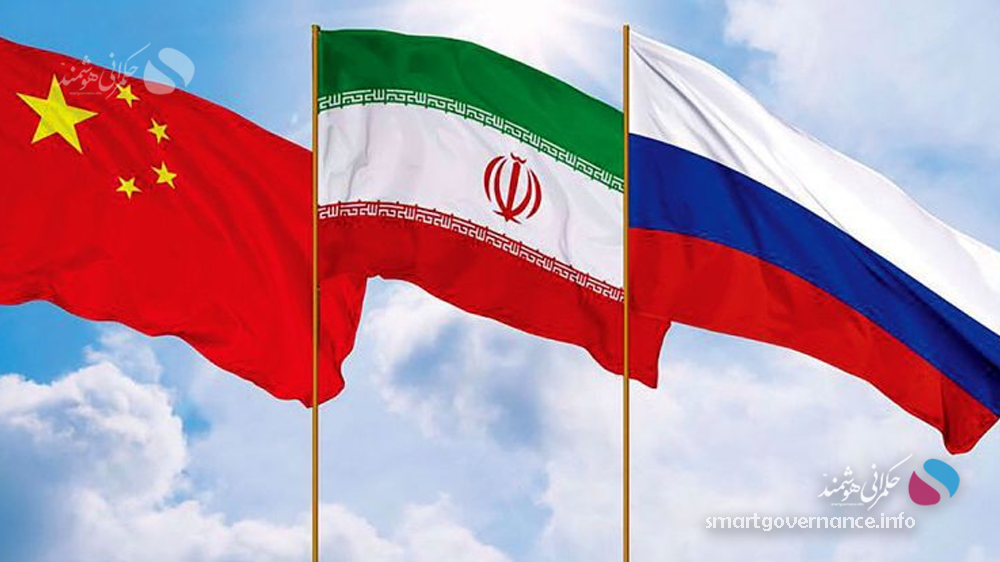 چین ایران روسیه - مدیر اندیشکده احیای سیاست: چین نباید تنها میدان‌دار حل پرونده ایران باشد - حکمرانی هوشمند مدیر اندیشکده احیای سیاست، با اشاره به اظهارات اخیر تریتا پارسی درباره نقش چین در تغییر ذهنیت دونالد ترامپ و جلوگیری از آغاز دور سوم جنگ، بر ضرورت مشارکت همزمان قدرت‌های بزرگ در روندهای دیپلماتیک تأکید کرد و معتقد است حضور مشترک چین و روسیه می‌تواند مانع از آن شود که هر یک از این قدرت‌ها، ایران را در تعاملات خود با واشنگتن به ابزاری برای حل مسائل دوجانبه تبدیل کند.